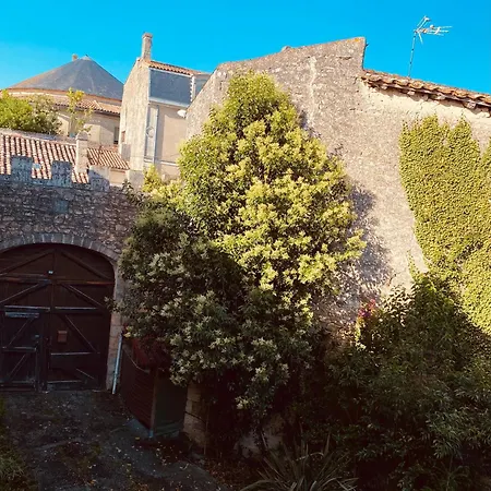 Laroulandie Villa *
